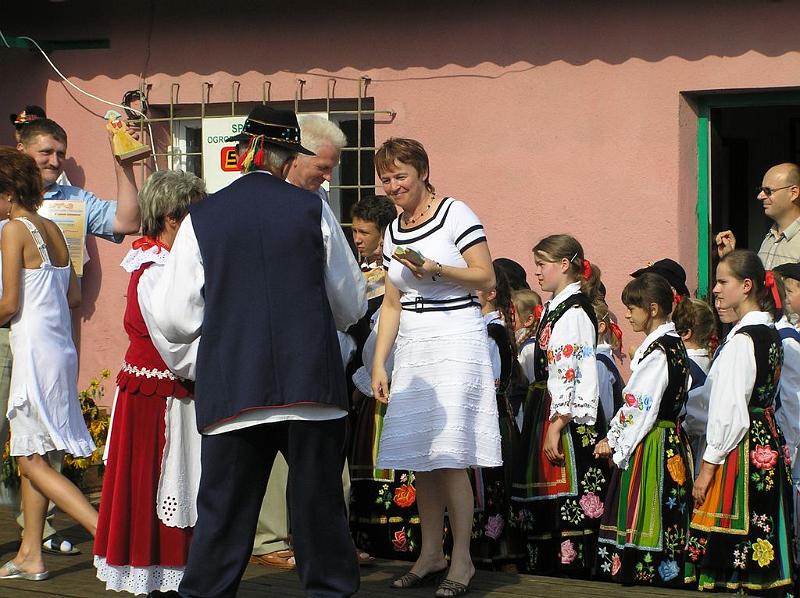 spot folk 07_75.jpg